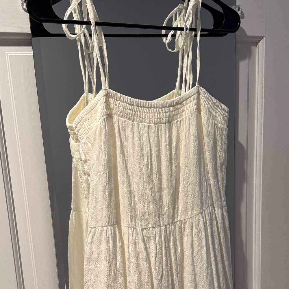 Express Cream Maxi Dress